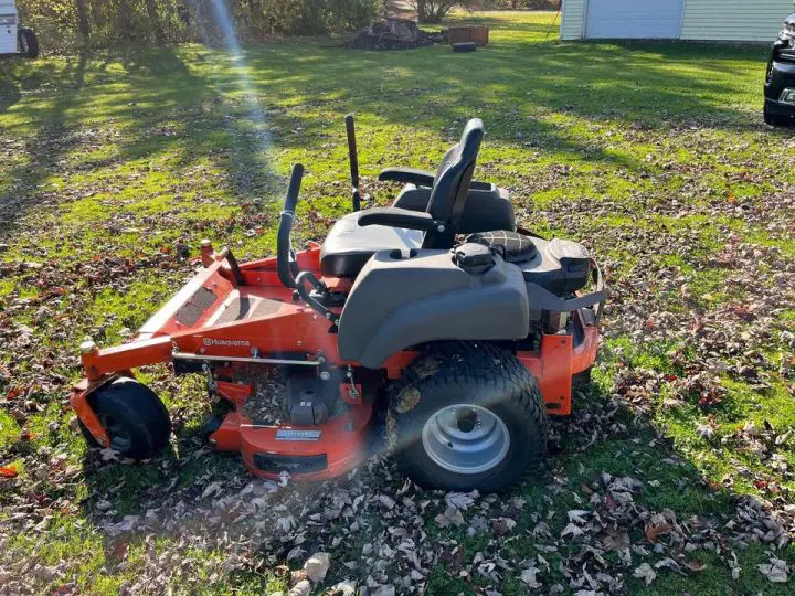 Husqvarna MZ48 side