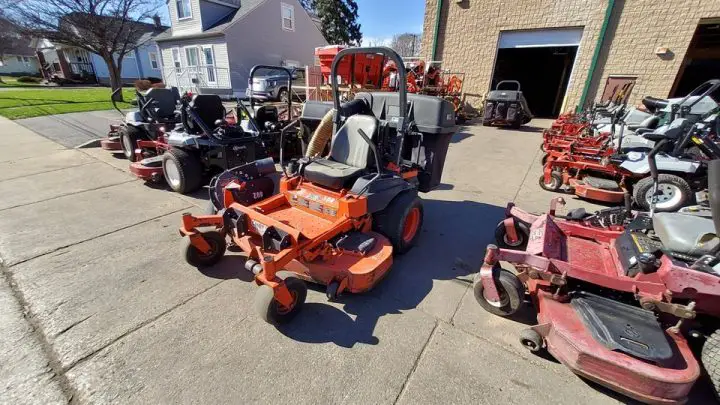 Kubota Z725 Series