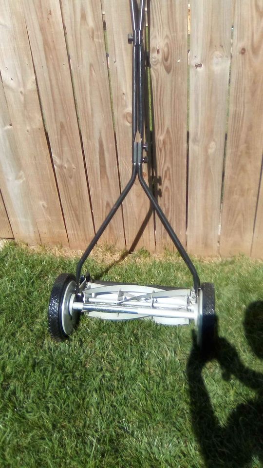Manual push mower