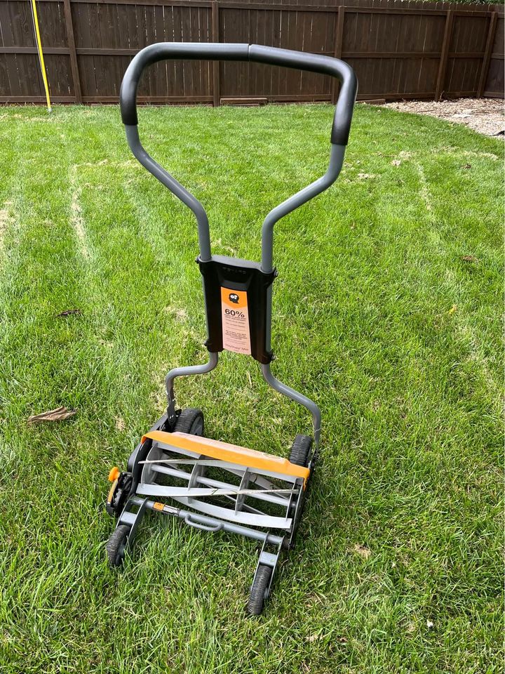 Fiskars StaySharp Max Reel Mower